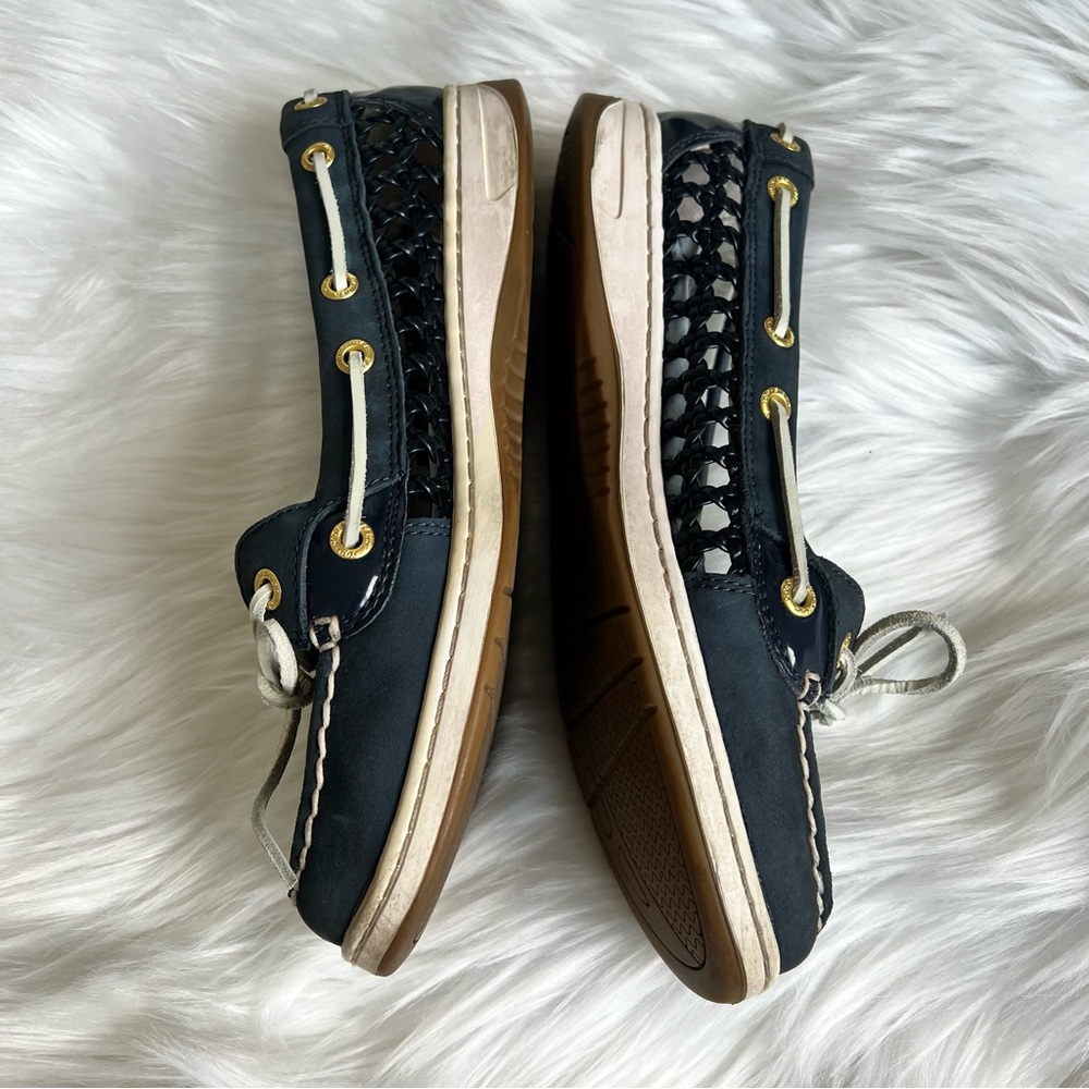 Navy leather lattice open side sperry size 8